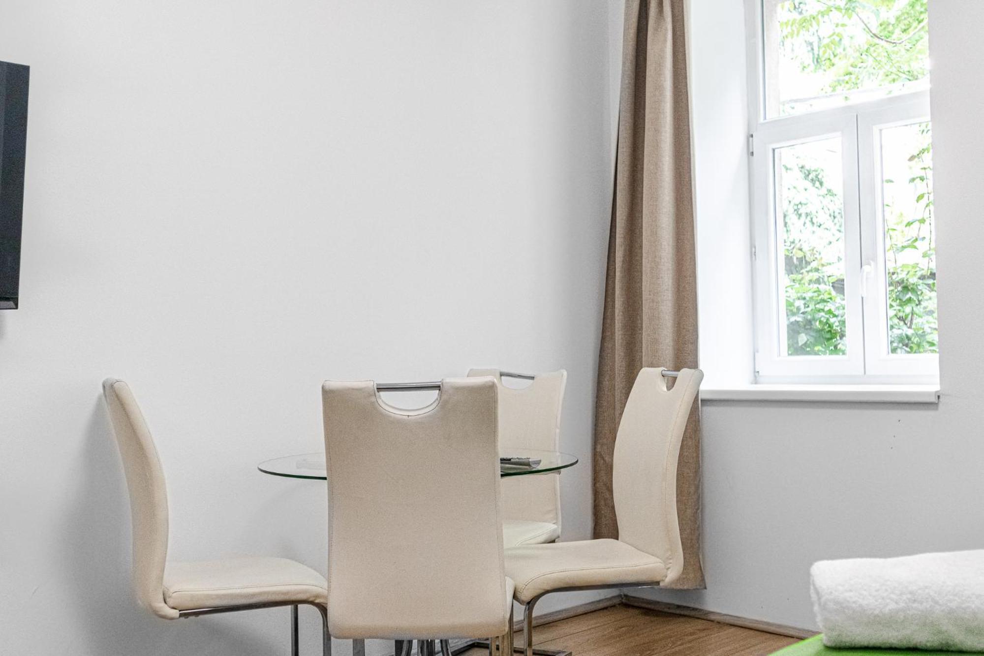 Lovely 2Br Shared Apartment, Enkplatz U3, 15Min To Center Vienna Exterior photo